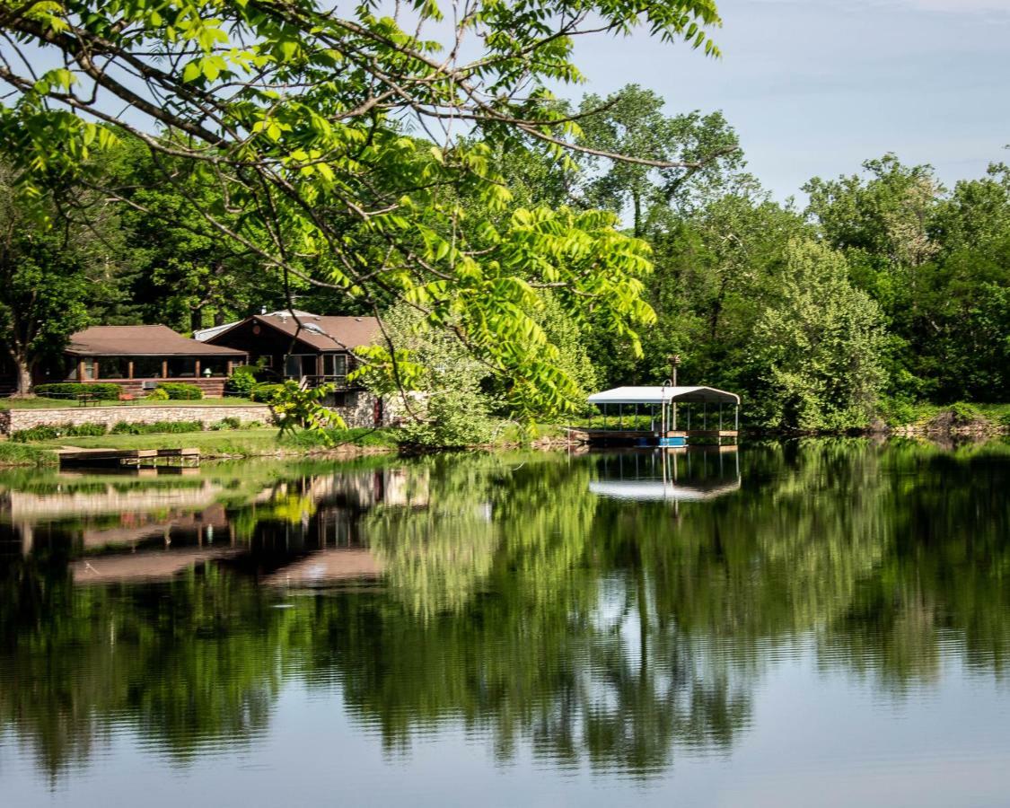 Basswood Resort Platte City Extérieur photo